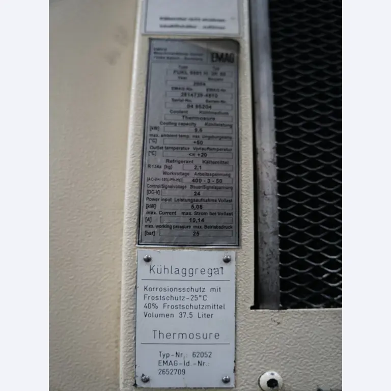 Bearbeitungszentren, metallbearbeitende Maschinen und Produktionslinen aus der Automobilindustrie-2