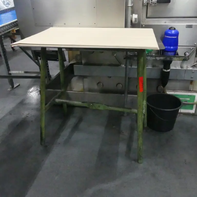 Mesa pequena