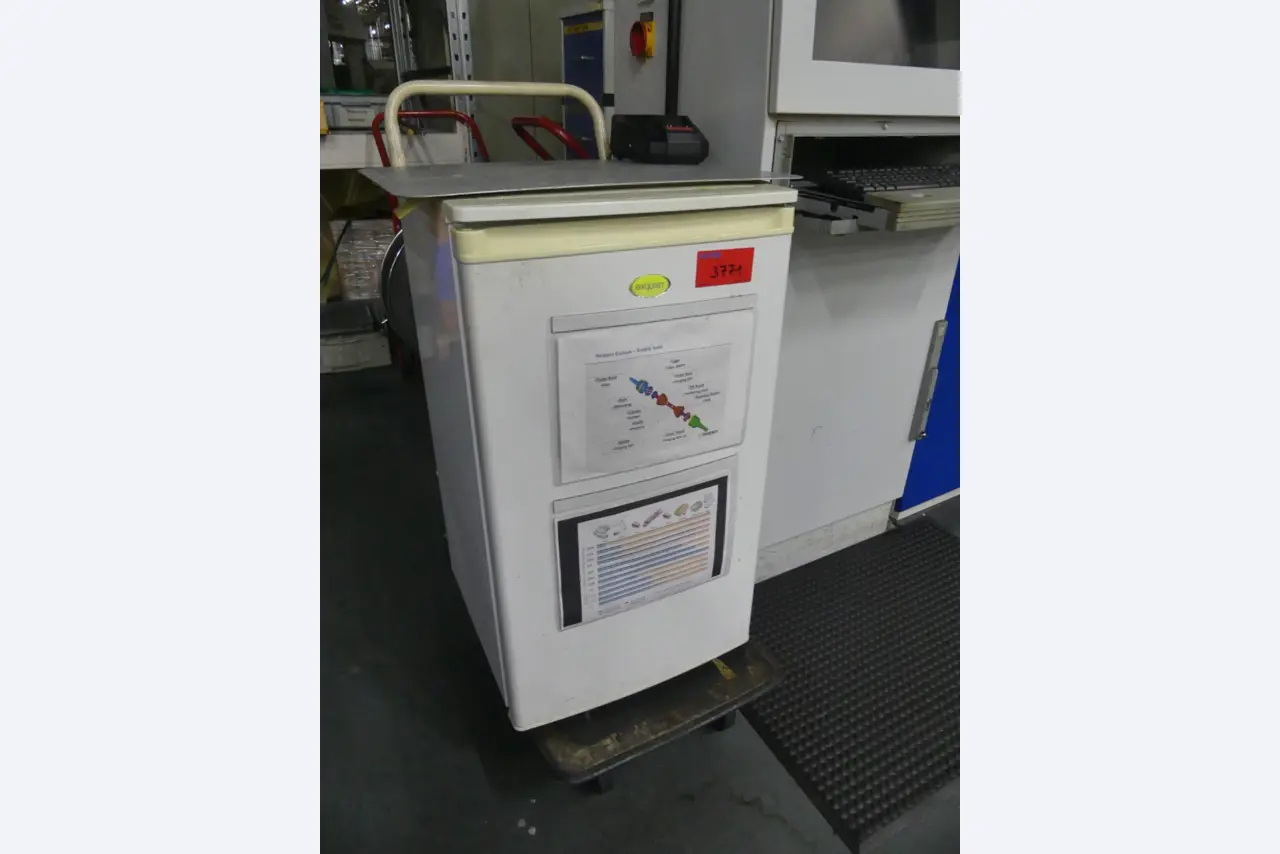 Centros de maquinagem, máquinas para trabalhar metais e linhas de produção da indústria automóvel-1