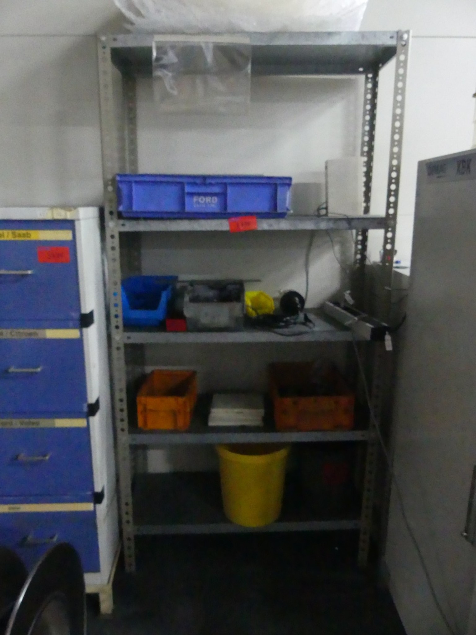 Centros de maquinagem, máquinas para trabalhar metais e linhas de produção da indústria automóvel-1