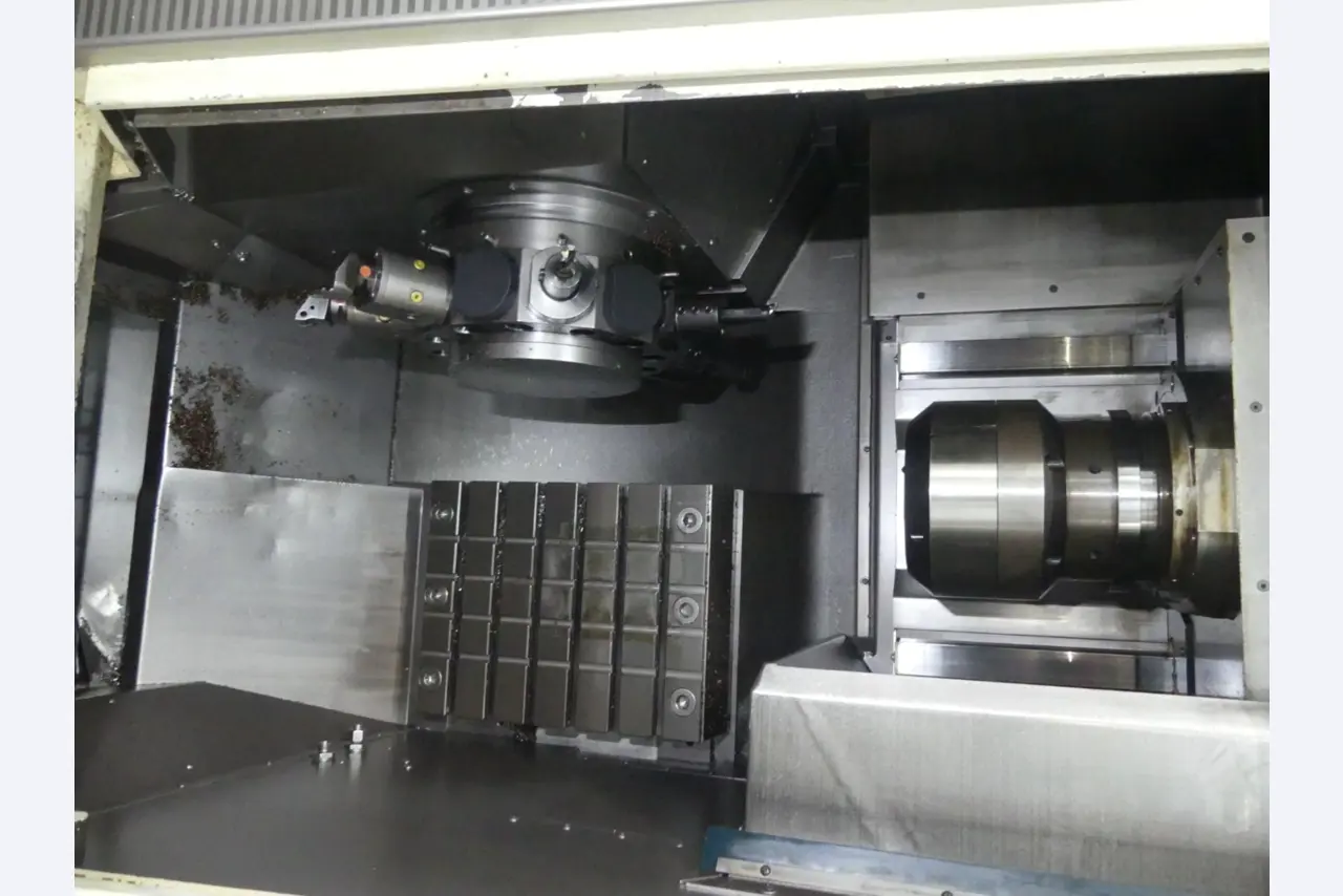 Bearbeitungszentren, metallbearbeitende Maschinen und Produktionslinen aus der Automobilindustrie-4