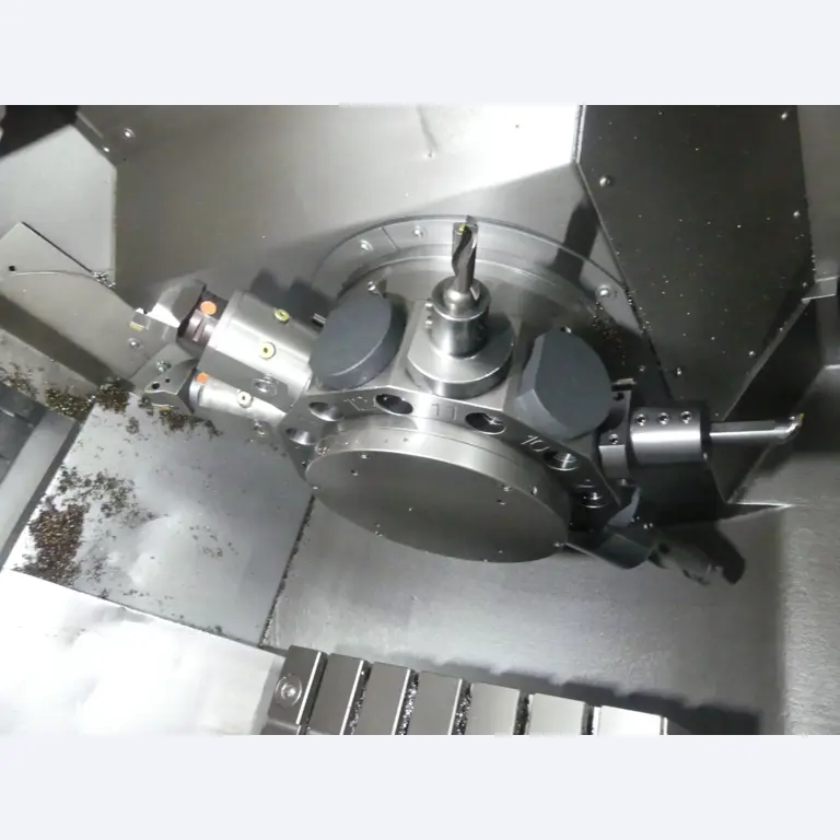 Bearbeitungszentren, metallbearbeitende Maschinen und Produktionslinen aus der Automobilindustrie-5