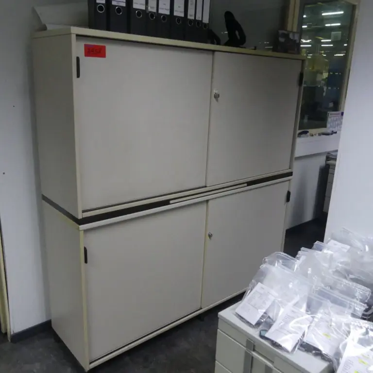 2 Sideboard