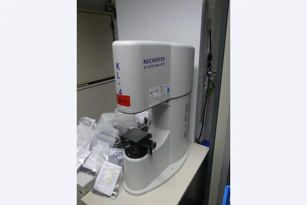 Machining centers, metalworking machines and production lines from the automotive industry-1