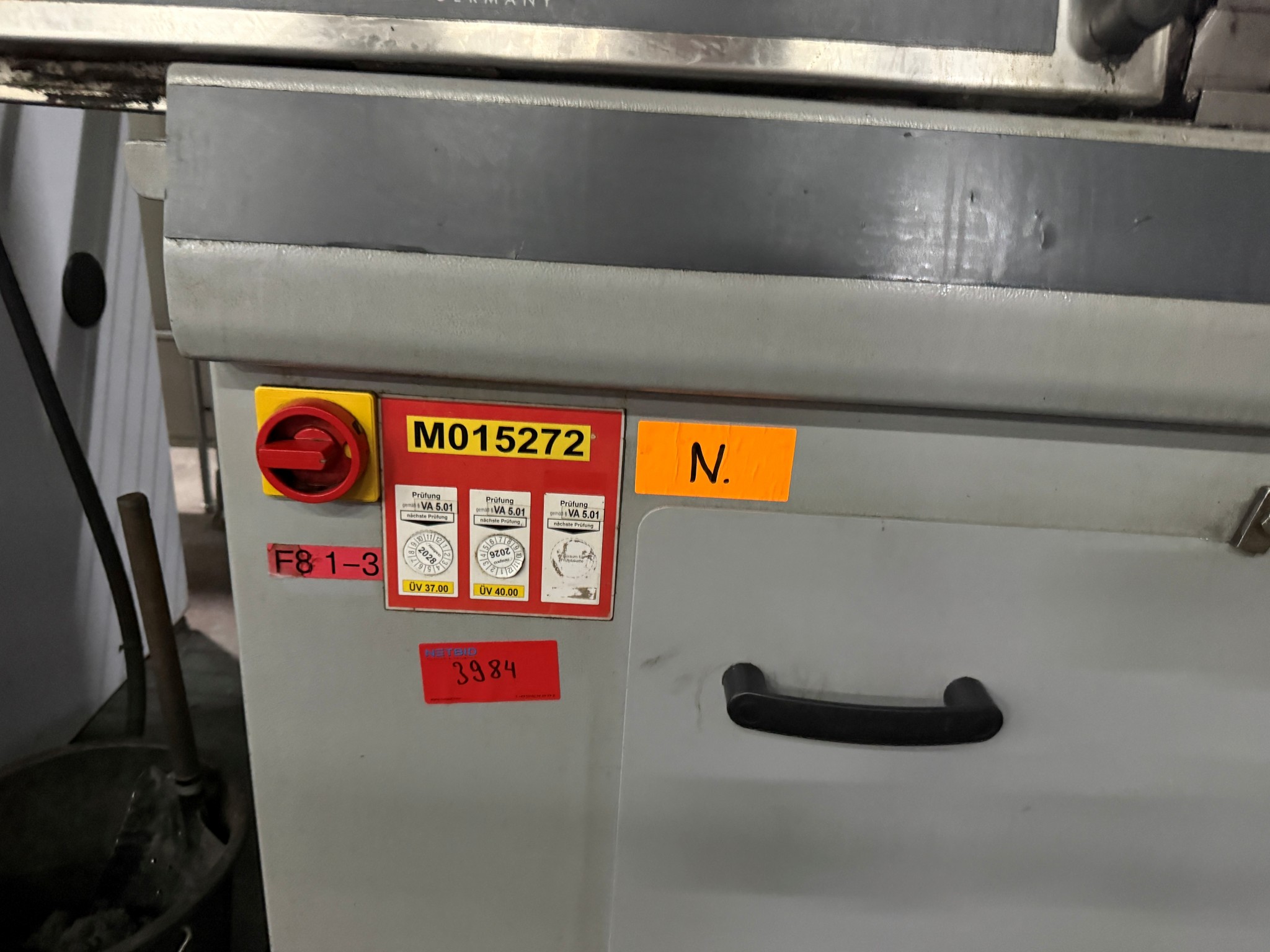 Centra obróbcze, maszyny do obróbki metali i linie produkcyjne stosowane w przemyśle motoryzacyjnym-3