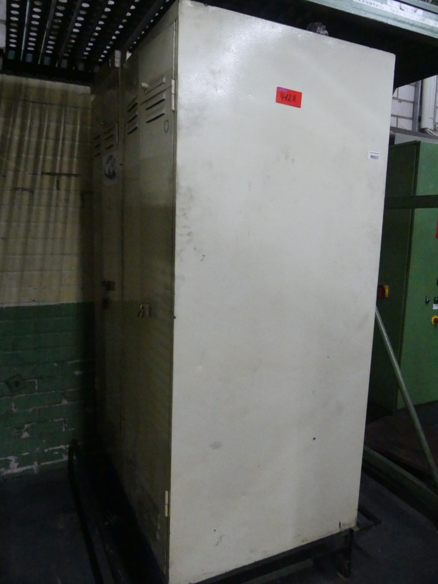 Machining centers, metalworking machines and production lines from the automotive industry-1
