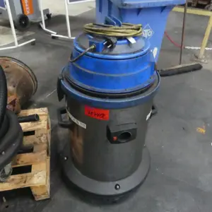 Aspirateur industriel