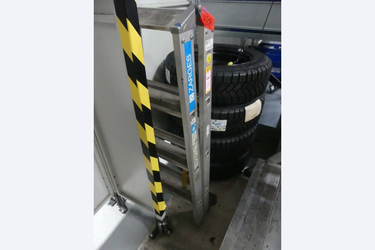 Machining centers, metalworking machines and production lines from the automotive industry-3