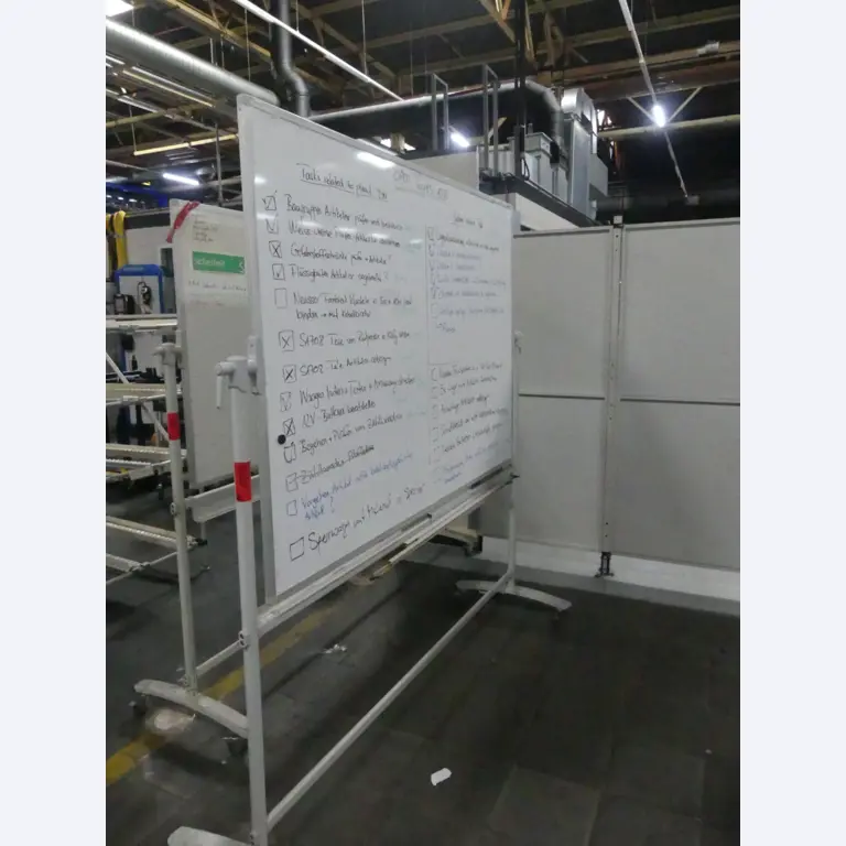 Bearbeitungszentren, metallbearbeitende Maschinen und Produktionslinen aus der Automobilindustrie-1