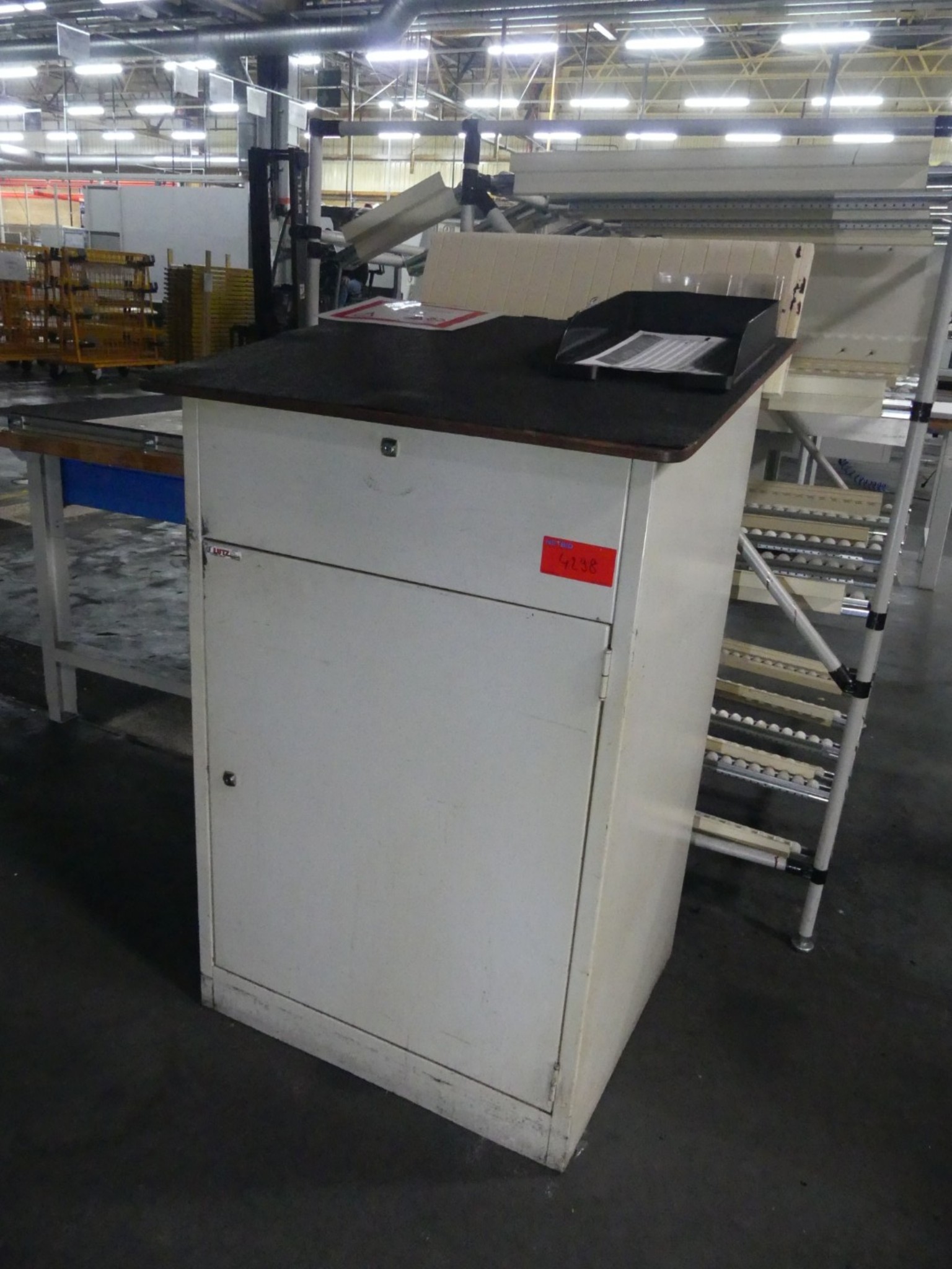 Machining centers, metalworking machines and production lines from the automotive industry-1