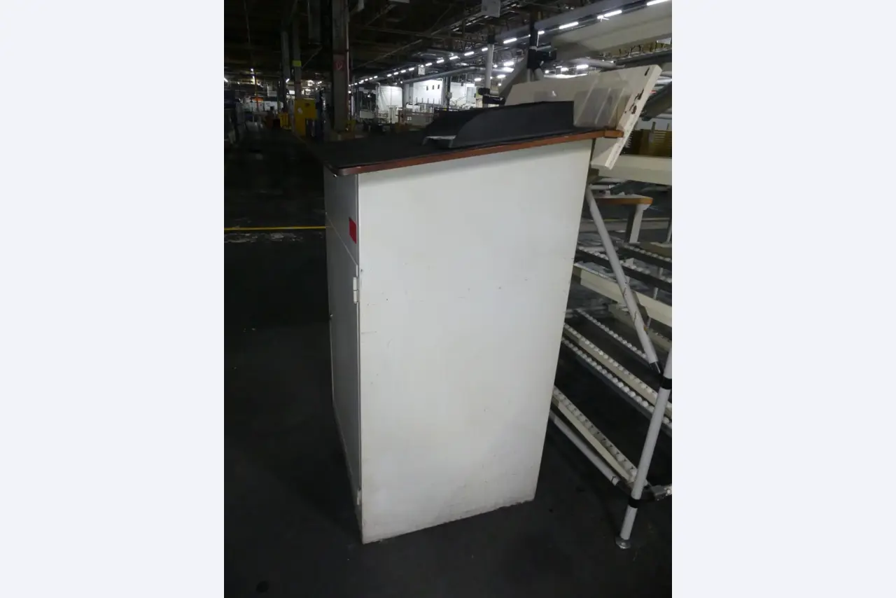 Machining centers, metalworking machines and production lines from the automotive industry-2