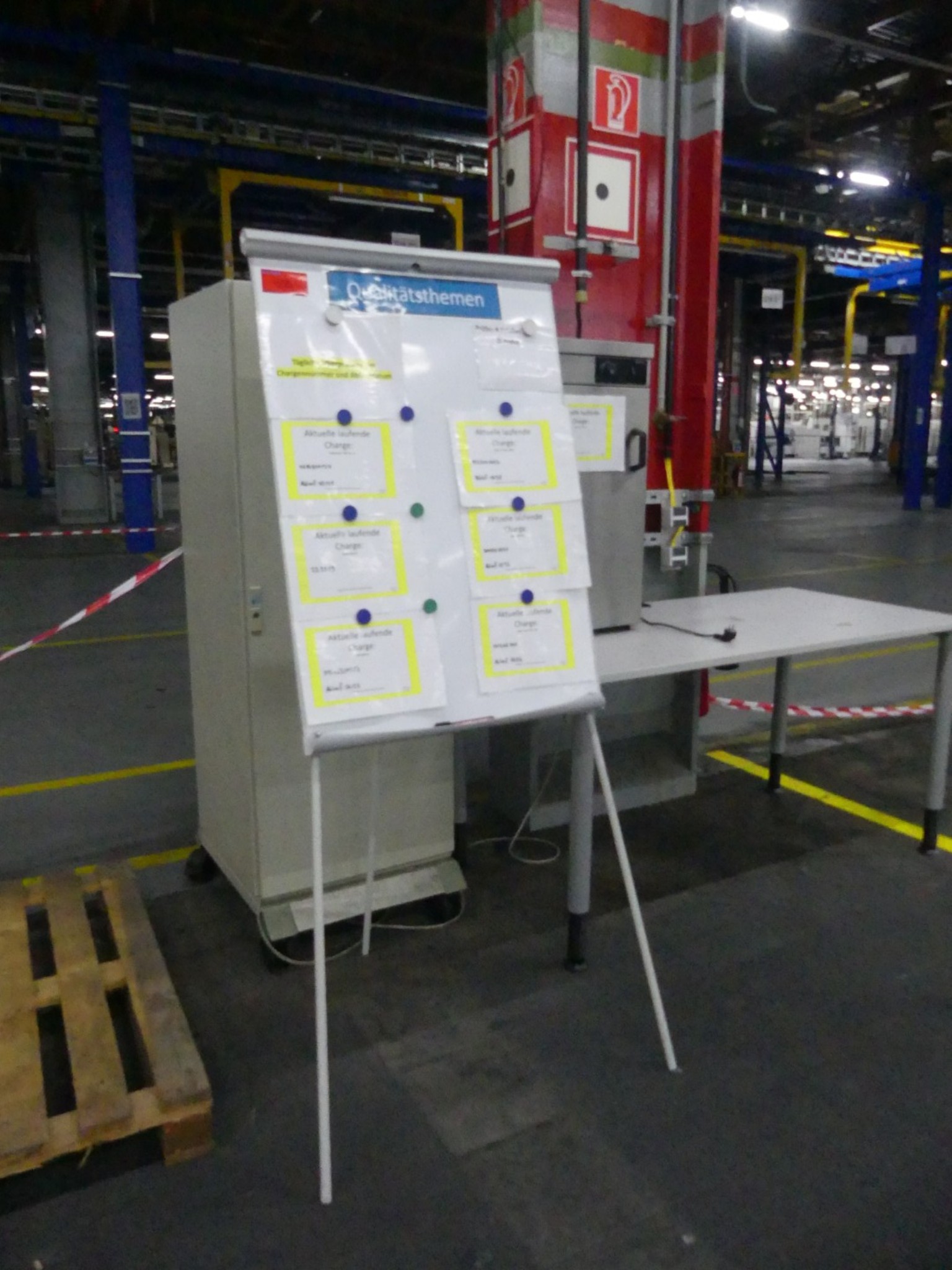 Bearbeitungszentren, metallbearbeitende Maschinen und Produktionslinen aus der Automobilindustrie-1