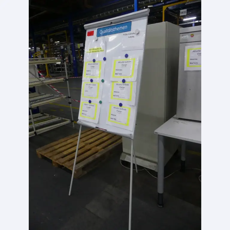Bearbeitungszentren, metallbearbeitende Maschinen und Produktionslinen aus der Automobilindustrie-2