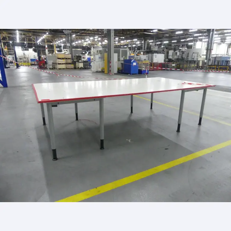 Bearbeitungszentren, metallbearbeitende Maschinen und Produktionslinen aus der Automobilindustrie-1