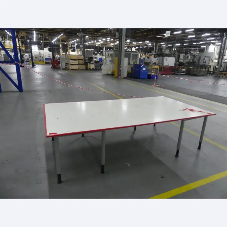 Bearbeitungszentren, metallbearbeitende Maschinen und Produktionslinen aus der Automobilindustrie-2