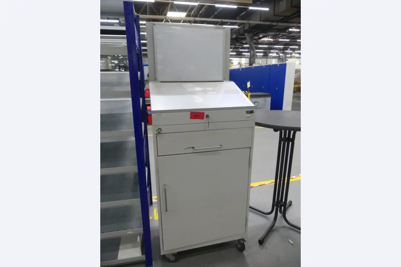 Centros de maquinagem, máquinas para trabalhar metais e linhas de produção da indústria automóvel-1