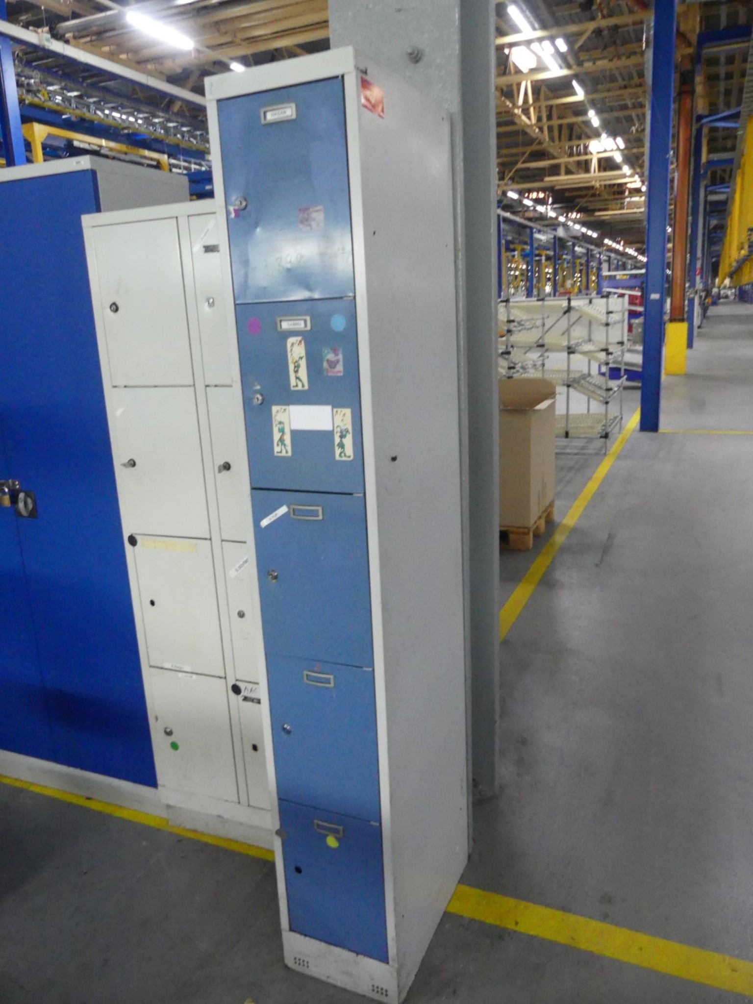 Centros de maquinagem, máquinas para trabalhar metais e linhas de produção da indústria automóvel-1