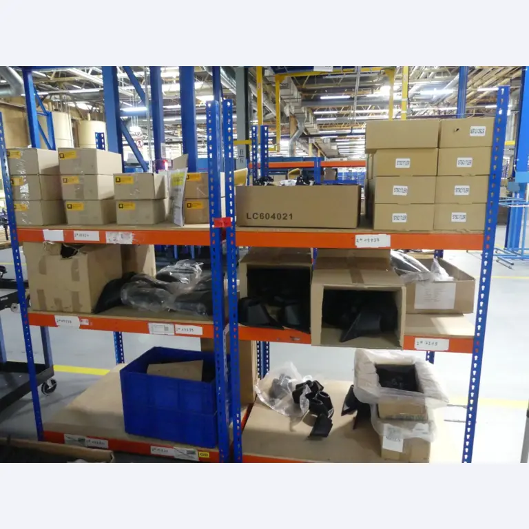 Centros de maquinagem, máquinas para trabalhar metais e linhas de produção da indústria automóvel-1