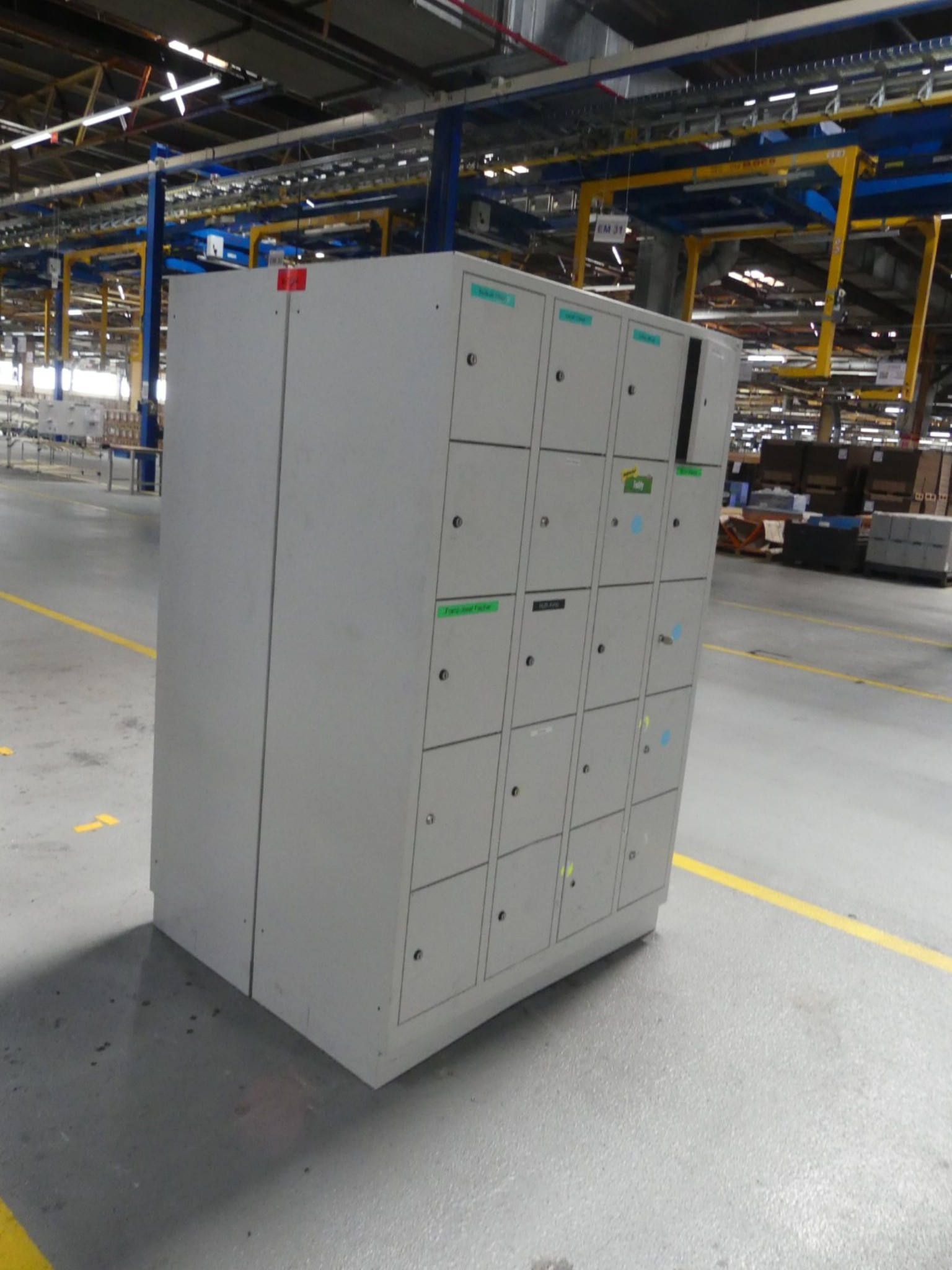 Centros de maquinagem, máquinas para trabalhar metais e linhas de produção da indústria automóvel-2
