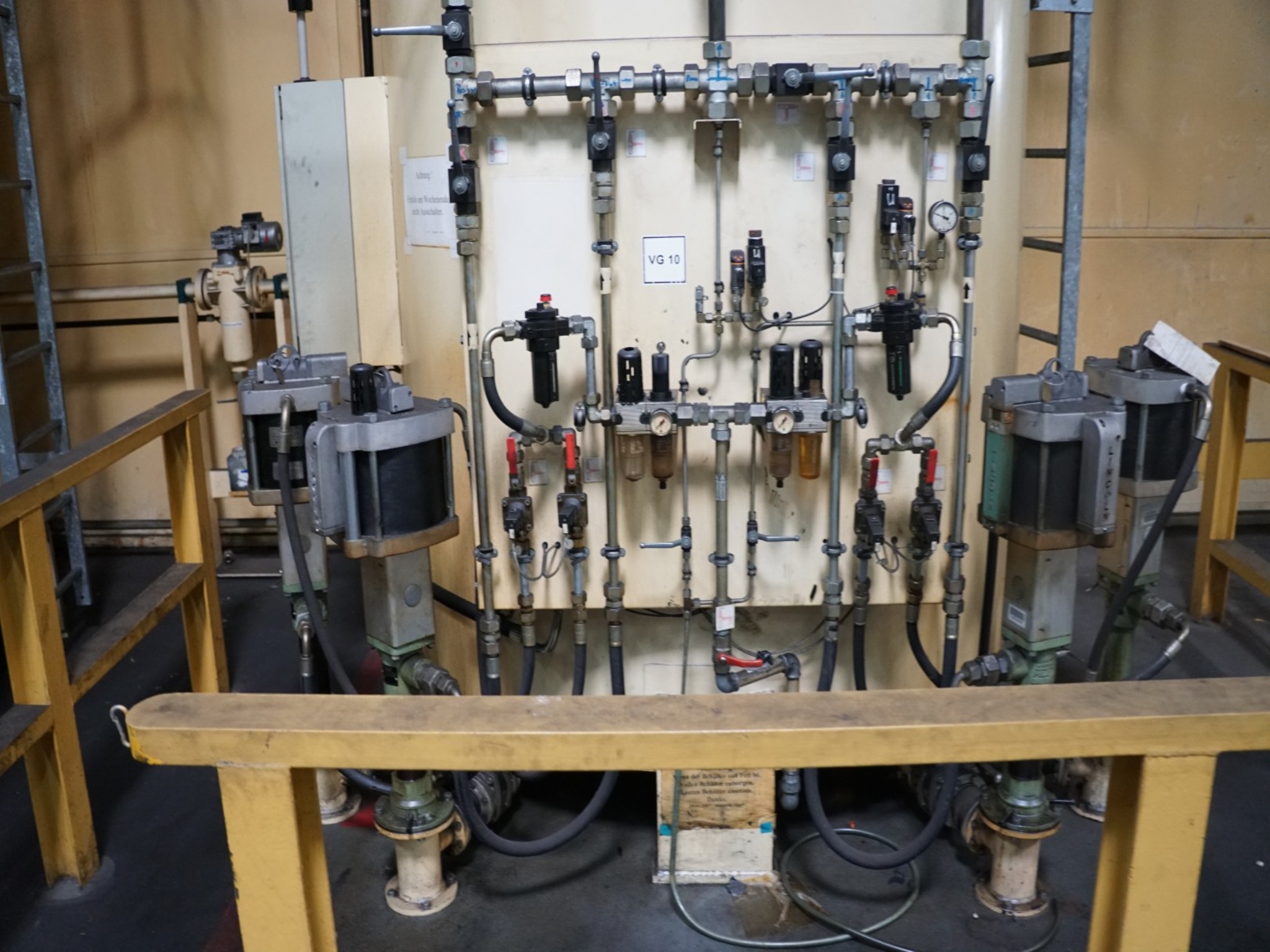 Machining centers, metalworking machines, and production lines for the automotive industry-2