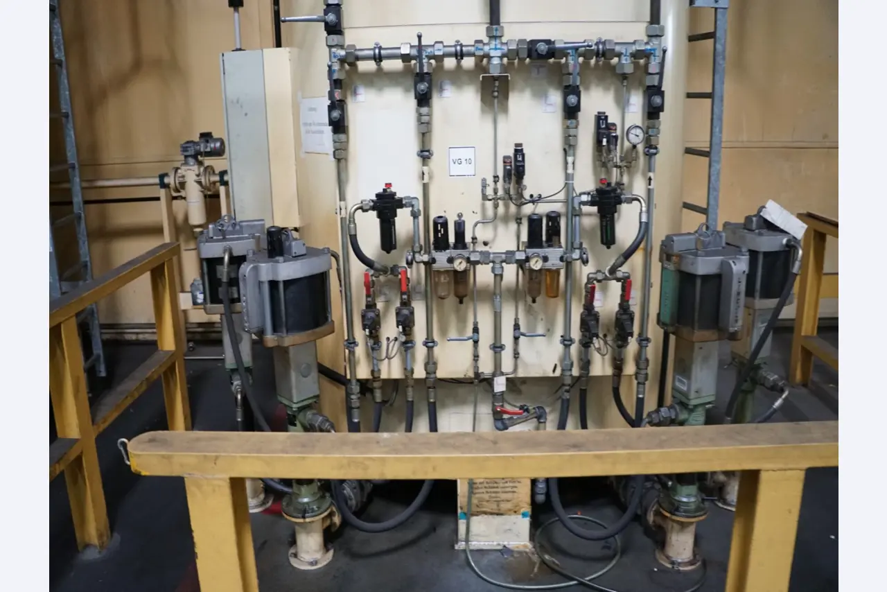 Machining centers, metalworking machines, and production lines for the automotive industry-2