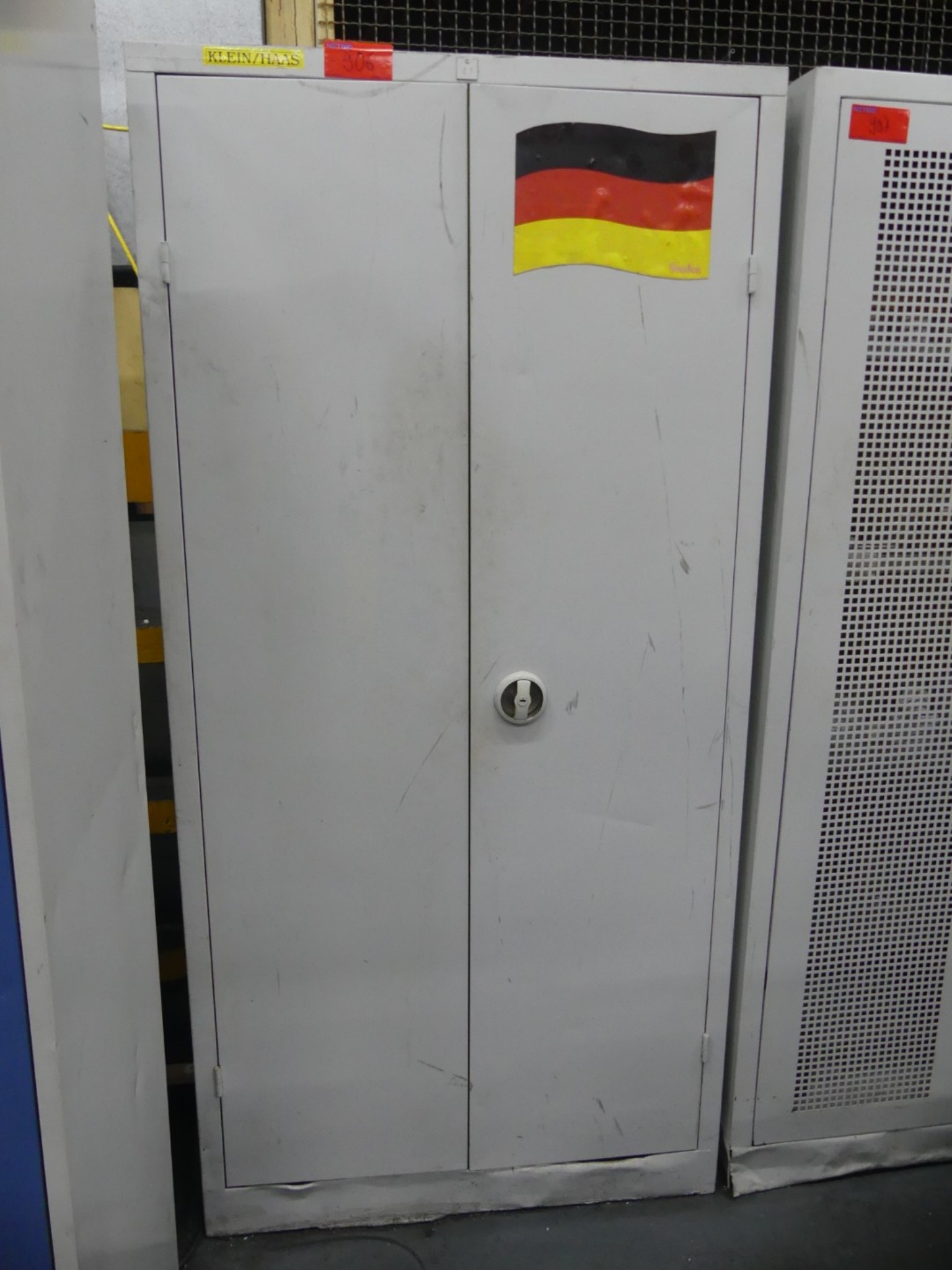 Bearbeitungszentren, metallbearbeitende Maschinen und Produktionslinen aus der Automobilindustrie-1