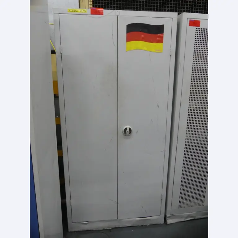 Bearbeitungszentren, metallbearbeitende Maschinen und Produktionslinen aus der Automobilindustrie-1