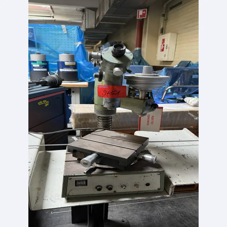 Centros de mecanizado, máquinas para trabajar el metal y líneas de producción de la industria del automóvil-1