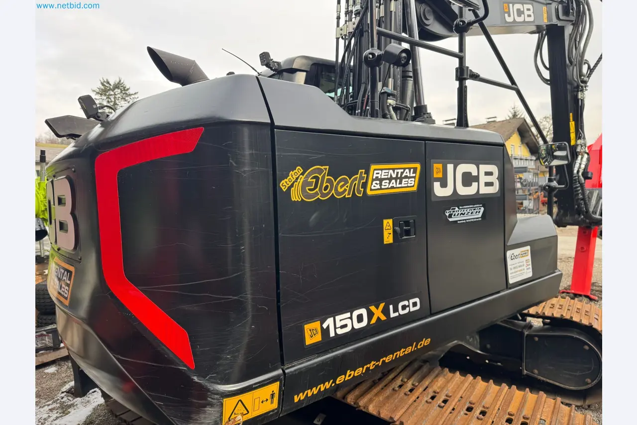 JCB excavator and Nisula forestry harvester-12