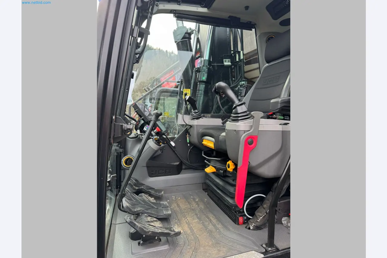 JCB excavator and Nisula forestry harvester-18