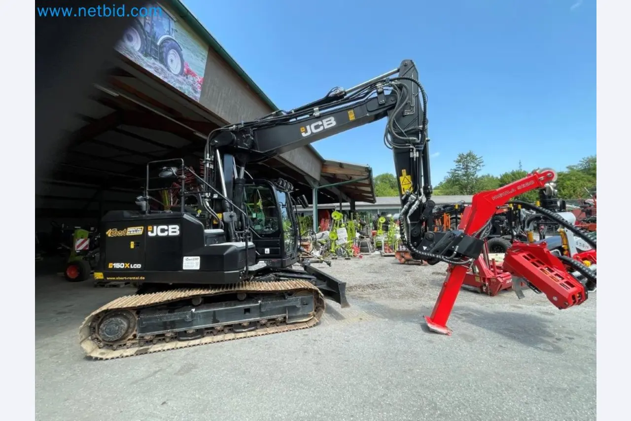 JCB excavator and Nisula forestry harvester-1