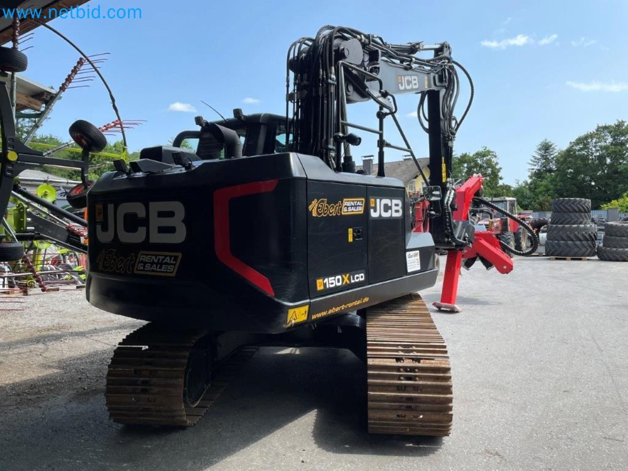 JCB excavator and Nisula forestry harvester-2