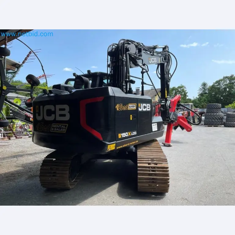 JCB excavator and Nisula forestry harvester-2
