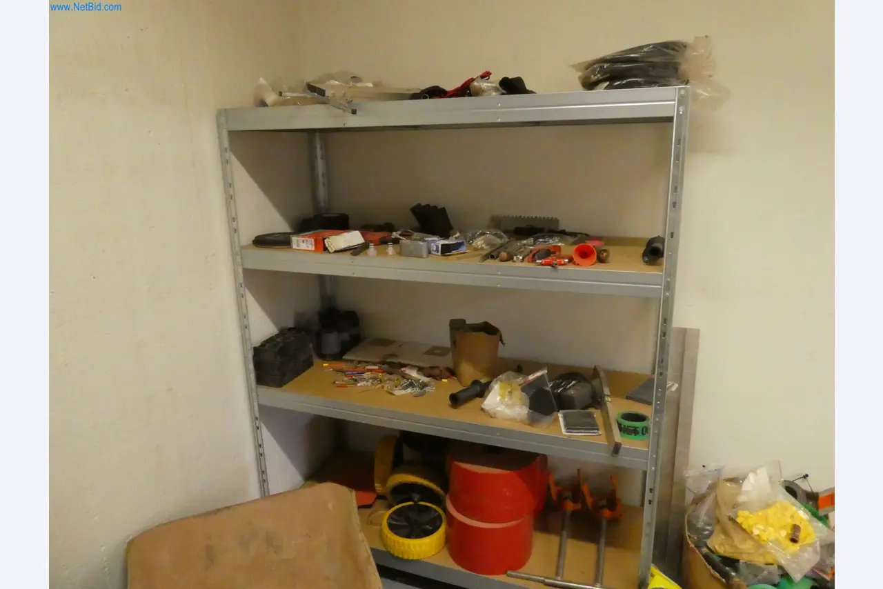 Maschinen eines Tiefbauunternehmens-1