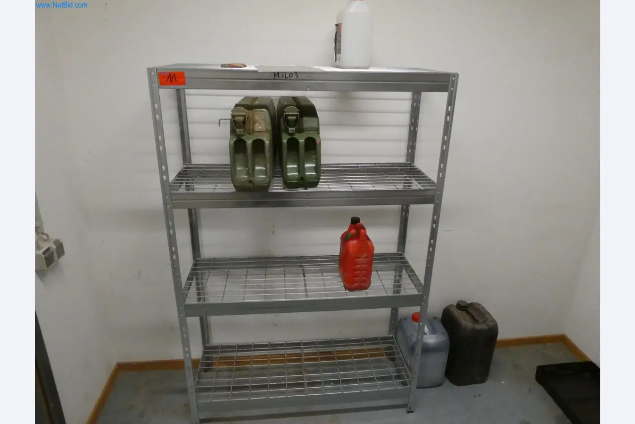 Maschinen eines Tiefbauunternehmens-3