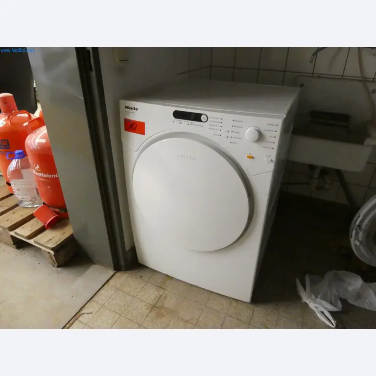 Maschinen eines Tiefbauunternehmens-1