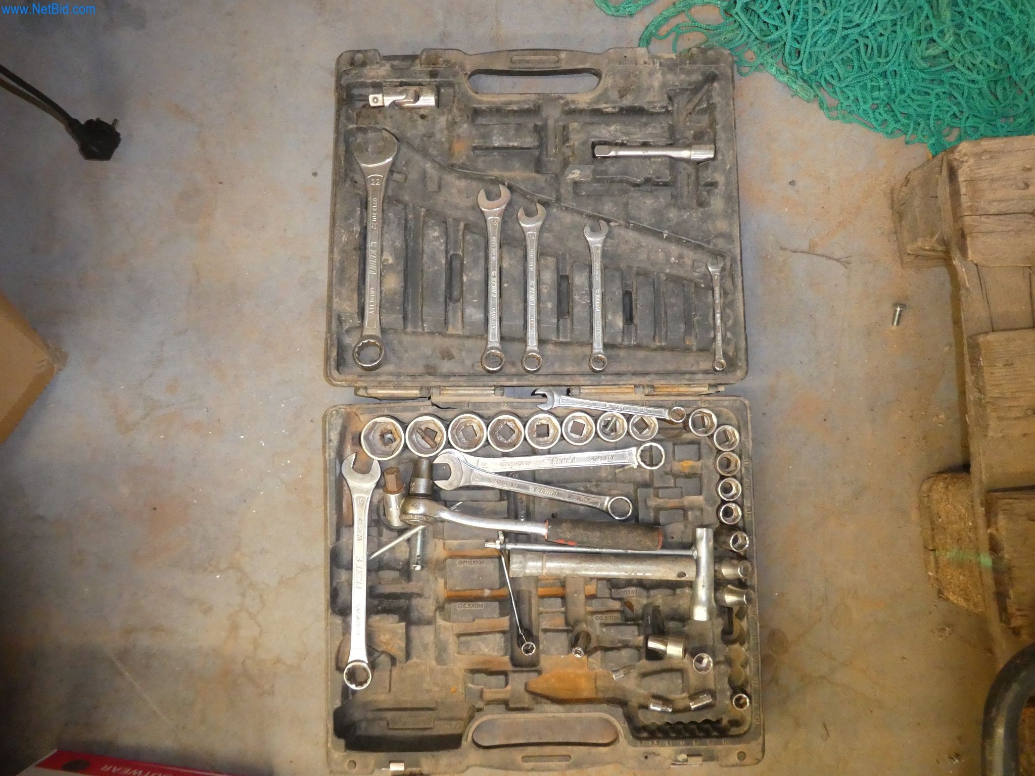 Maschinen eines Tiefbauunternehmens-2