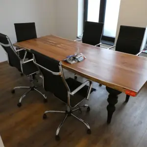 Büroausstattung
