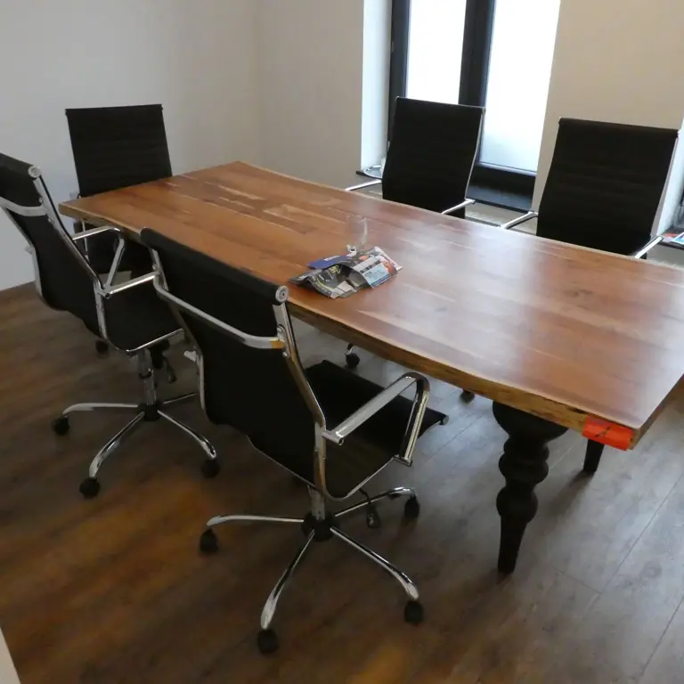Büroausstattung