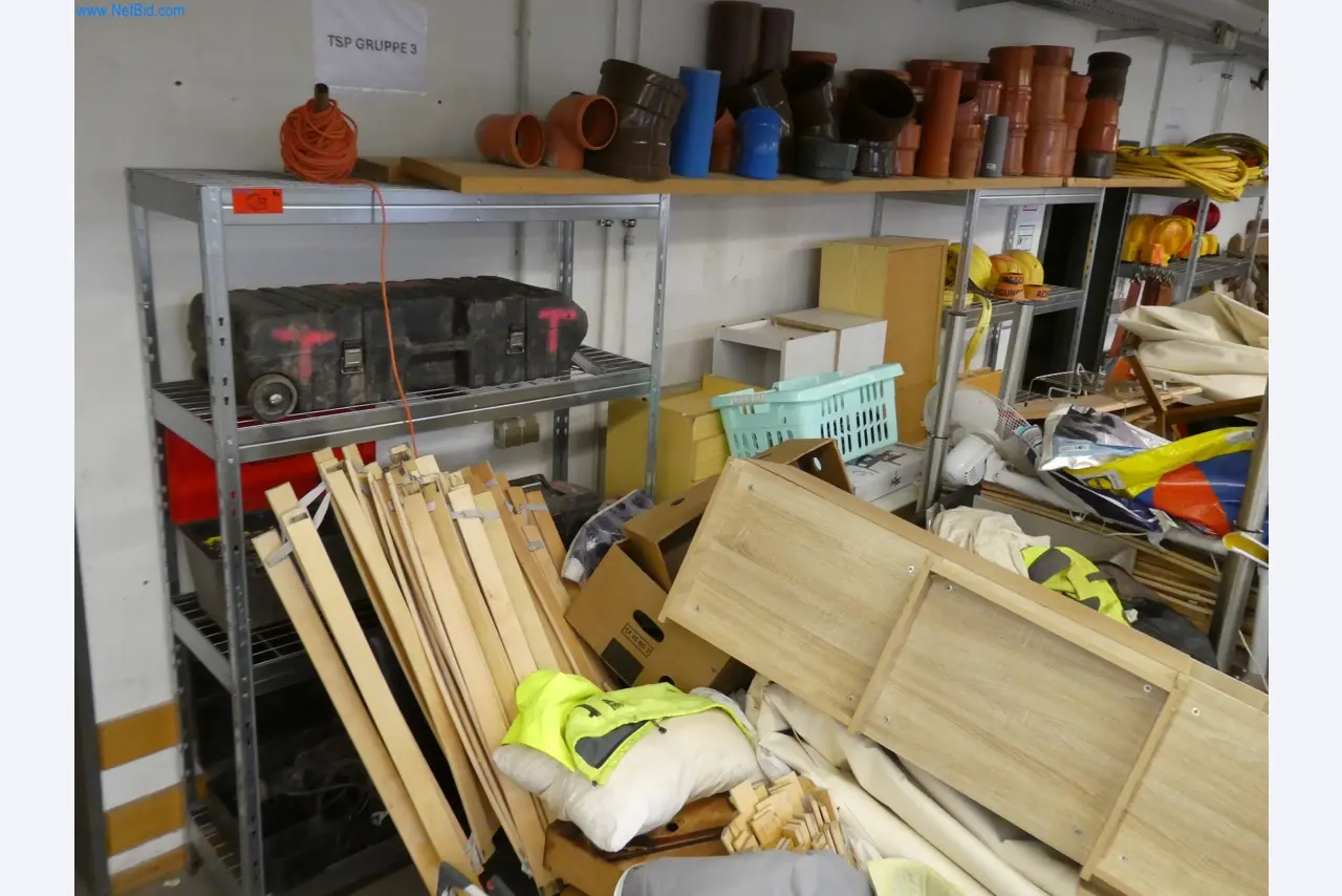 Maschinen eines Tiefbauunternehmens-2