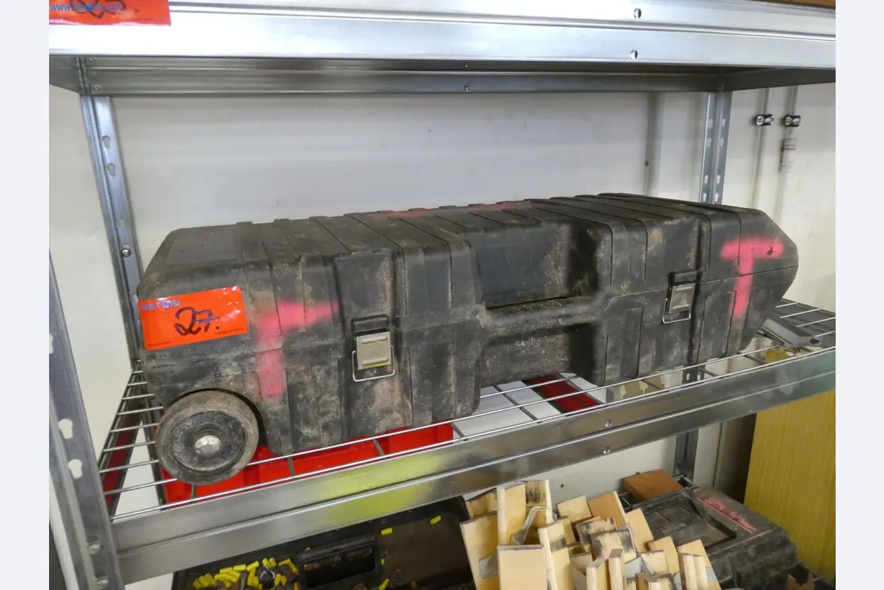 Maschinen eines Tiefbauunternehmens-1