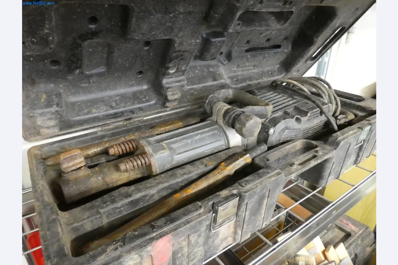Maschinen eines Tiefbauunternehmens-2