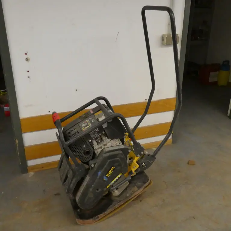 Vibrationsrüttelplatte Bomag BP 25/50 D