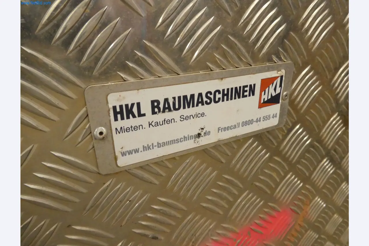 Maschinen eines Tiefbauunternehmens-2