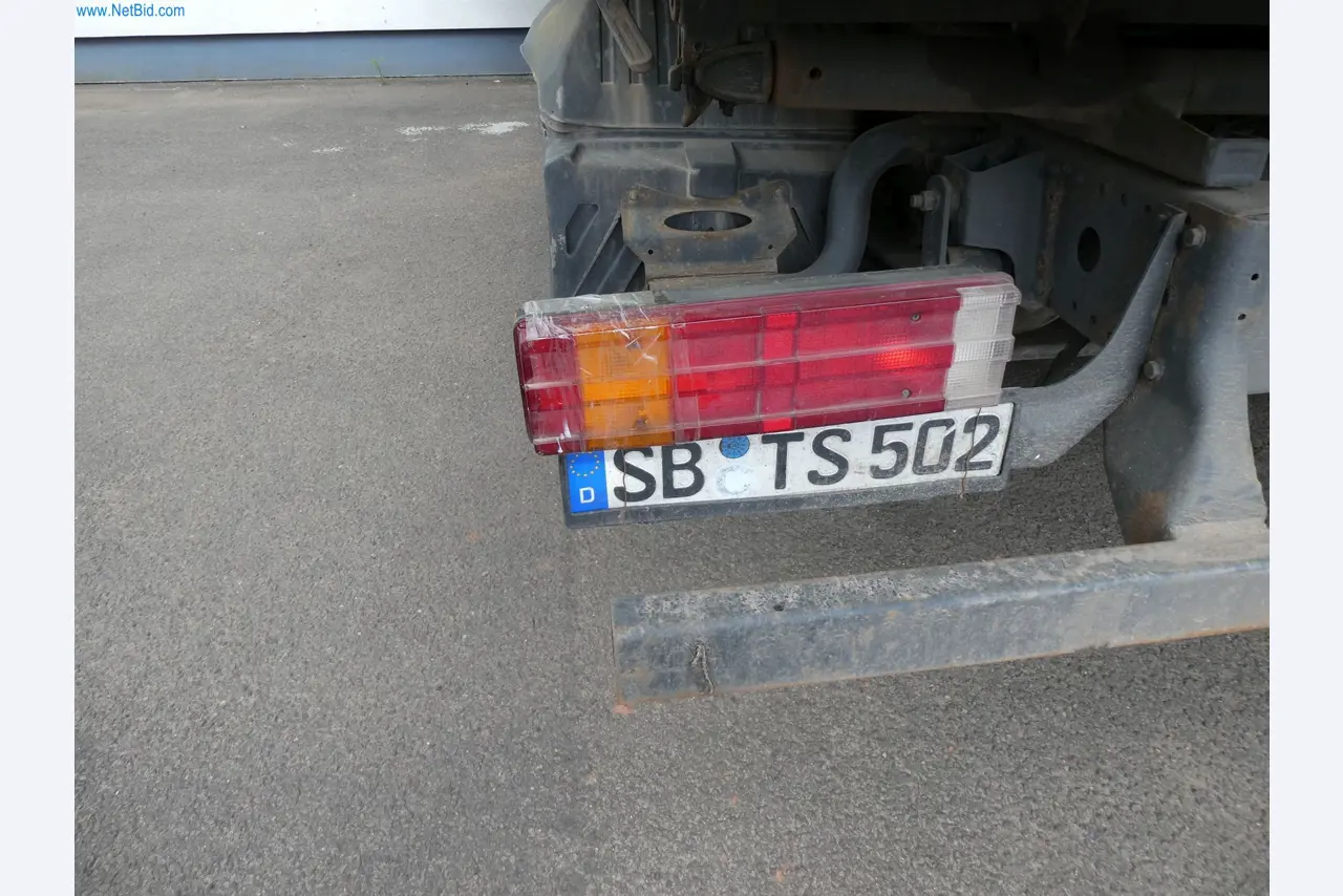 Maschinen eines Tiefbauunternehmens-11