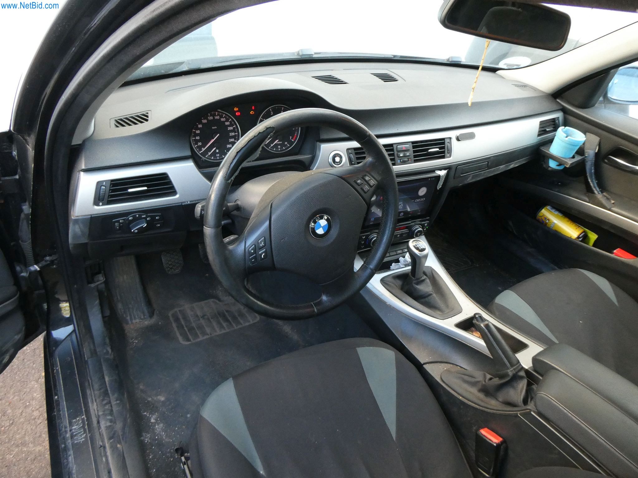 Passenger car BMW 318i Touring – foto 9 – kavel bij NetBid, Heusweiler