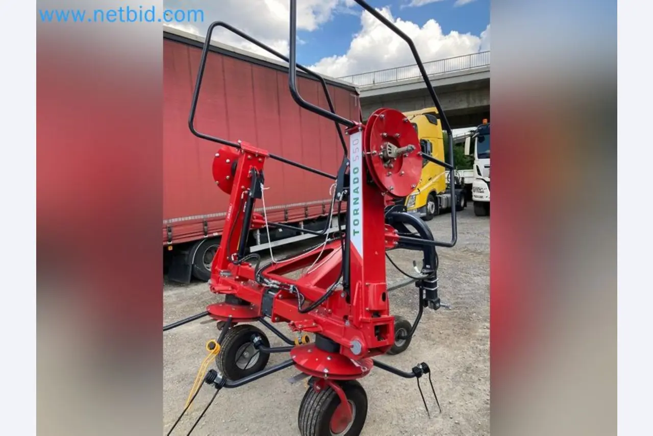 Agricultural machinery in Slovakia-12