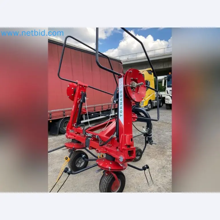 Agricultural machinery in Slovakia-12