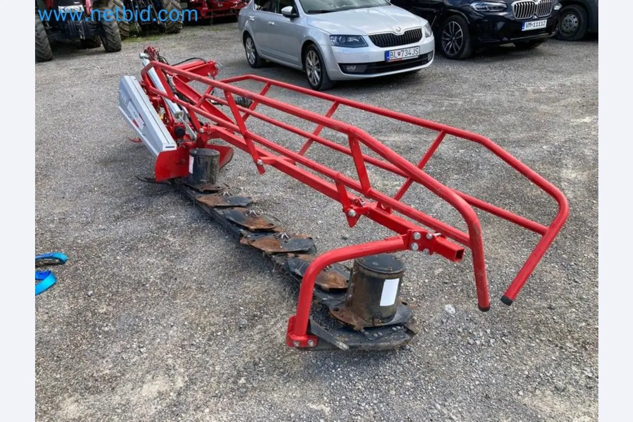 Agricultural machinery in Slovakia-3