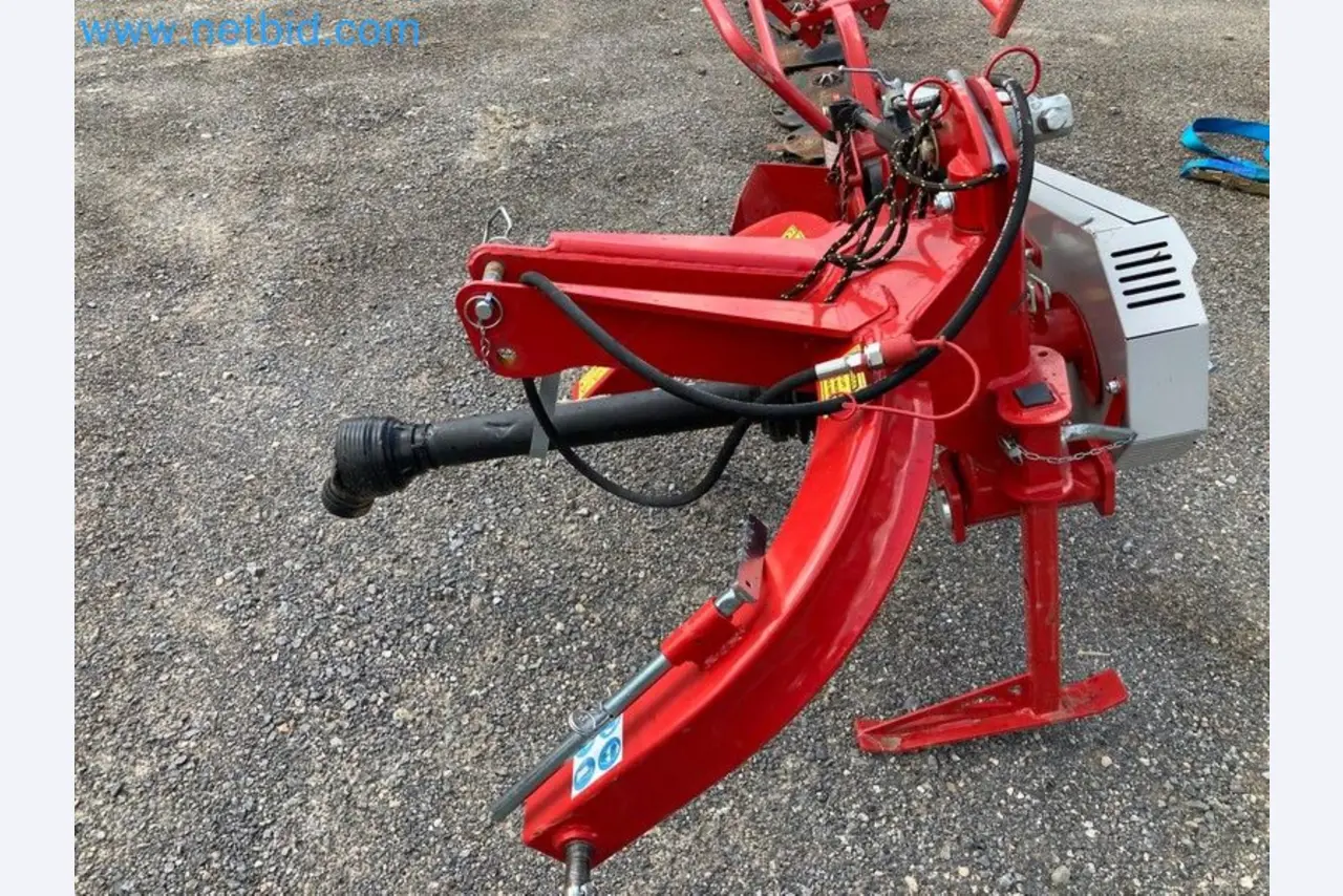 Agricultural machinery in Slovakia-4